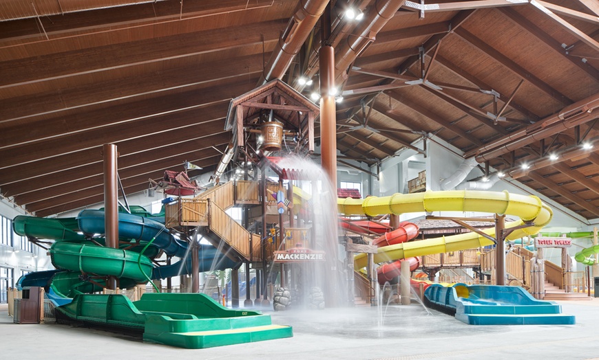 Image 8: Great Wolf Lodge Water Park Resort near San Francisco